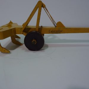 (133) ORIGINAL - CATERPILLAR WRIPPER. BY RUEL TOY CO.