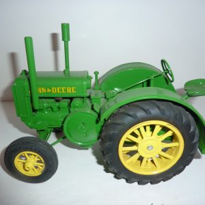 (100) SOLD- JOHN DEER - MODEL-D - ON RUBBER - 3RD MODEL-D MADE. - ORIGINAL