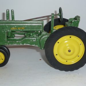 (96) JOHN DEER - HIGH-POST - A
