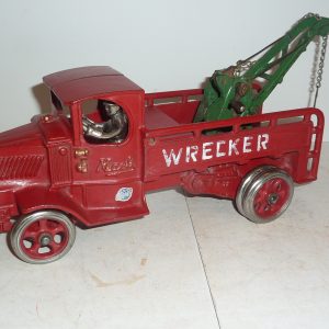 (47) - SOLD -ARCADE MACK WRECKER THE LARGE 11" + BOOM-SOLD